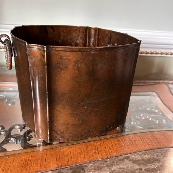 Metal flower pot - Picture 4 of 7